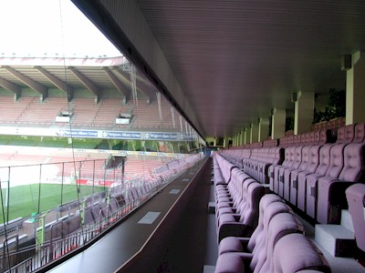 LES SEATS